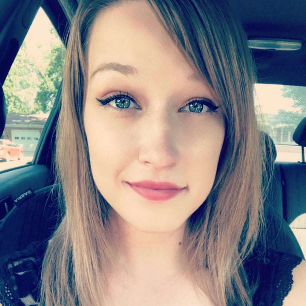 Meet your Posher, Abby